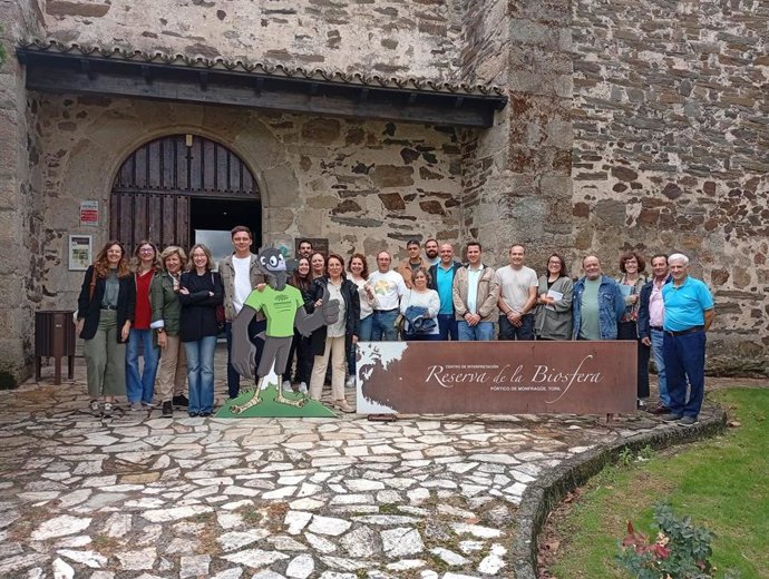 Foto de grupo del Ente Gestor Turístico de la Reserva de la Biosfera de Monfragüe.