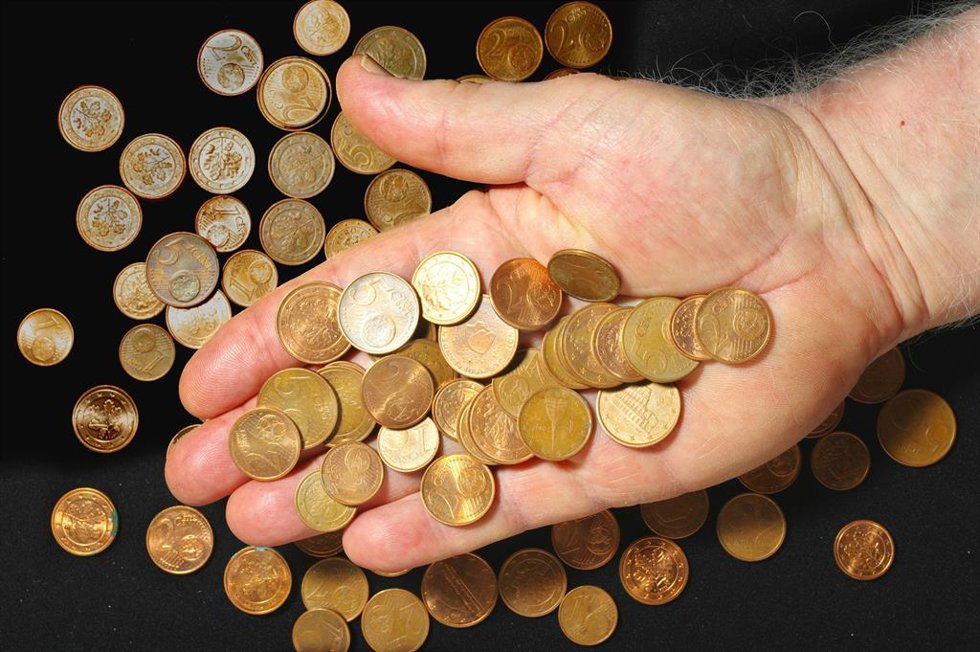 El método del euro que usan en Irlanda: por qué se recomienda llevar una moneda en el coche ante condiciones adversas