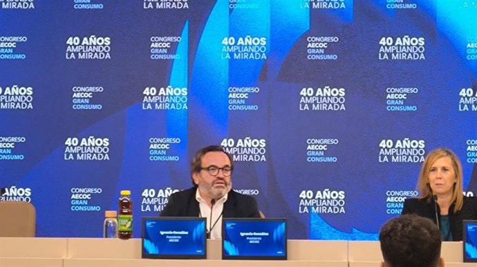 El presidente de Aecoc, Ignacio González, en rueda de prensa