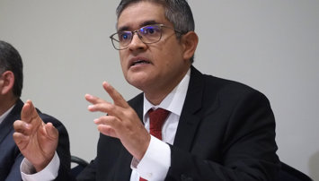 Política