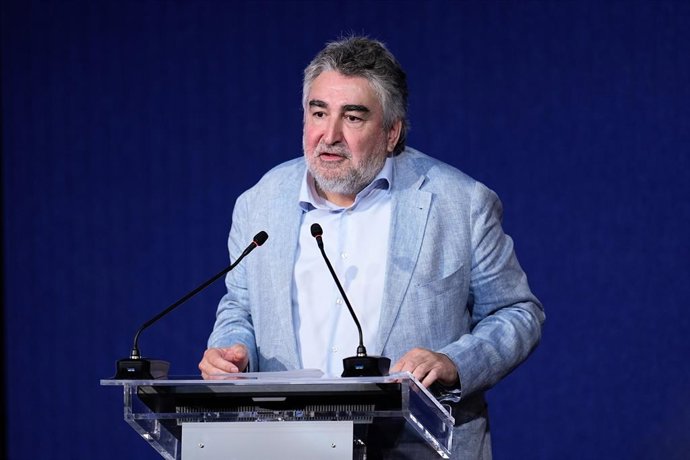 Archivo - José Manuel Rodríguez Uribes, presidente do Conselho Superior de Esportes CSD, assiste à apresentação oficial da Seleção Espanhola de Basquetebol Masculino para o Eurobasket na sede da Endesa em 29 de julho de 2025, em Madri, Espanha.