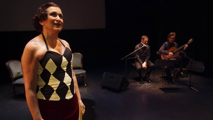 El Arniches ofrece una función sobre la poeta alicantina Paca Aguirre en colaboración con el Mubag