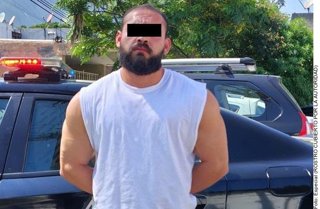 Detienen a un hombre en Monterrey por agredir e intentar ahorcar a su pareja