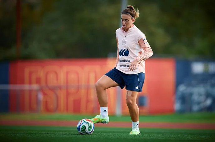 Alexia Putellas durante el entrenamiento de la selección femenina