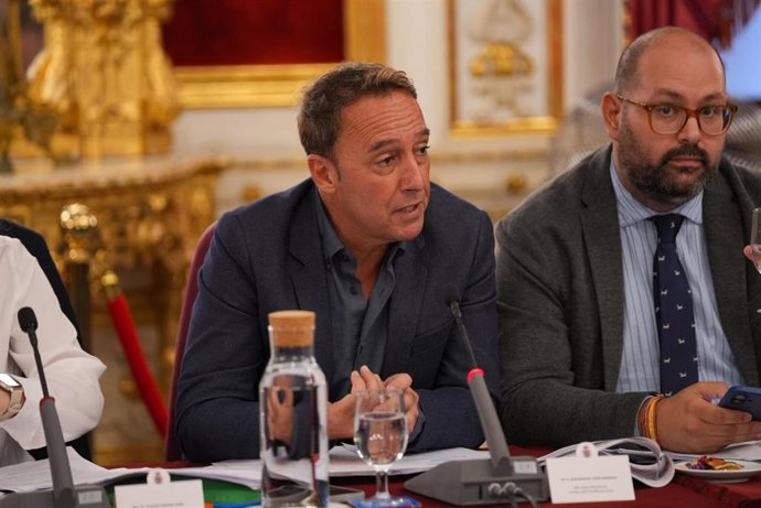 José Manuel Cossi, diputado provincial de Vivienda en el Pleno de octubre.