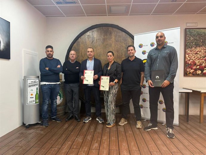 El Consejo Regulador de la DOP Sidra de Asturias y el CIFP de Hostelería de Gijón firman un convenio de colaboración