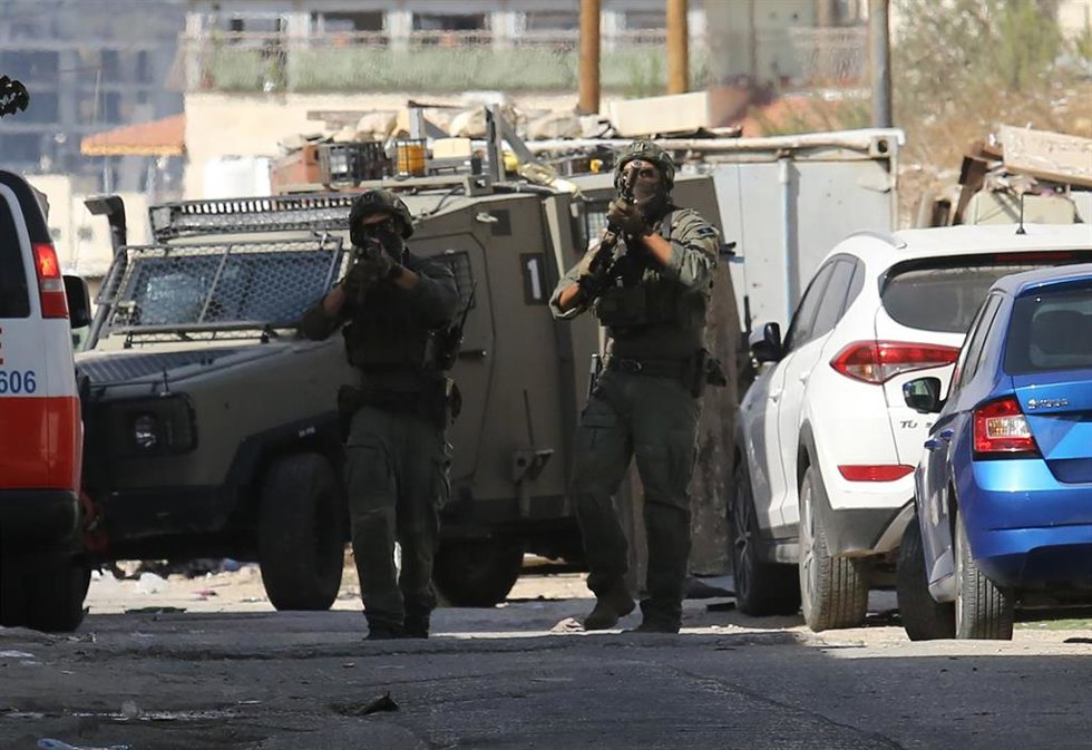 Militares israelíes en una operativo en Nablús, Cisjordania.