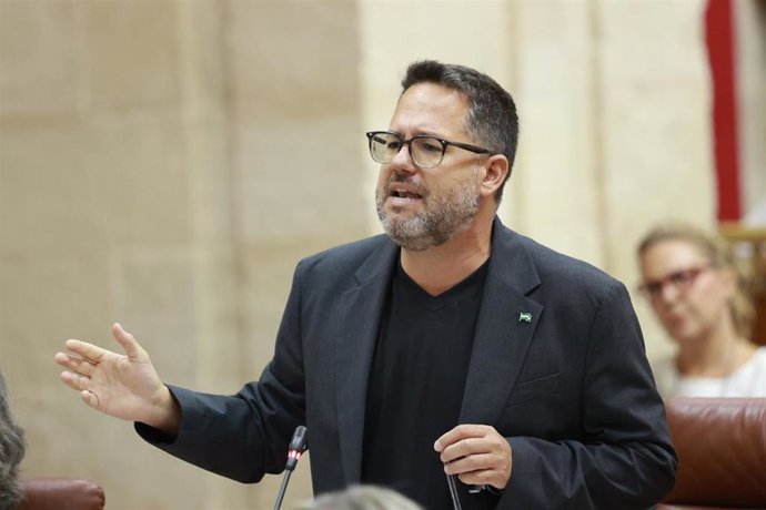 El portavoz de Adelante Andalucía, José Ignacio García, en una imagen de archivo en el Pleno del Parlamento andaluz. 