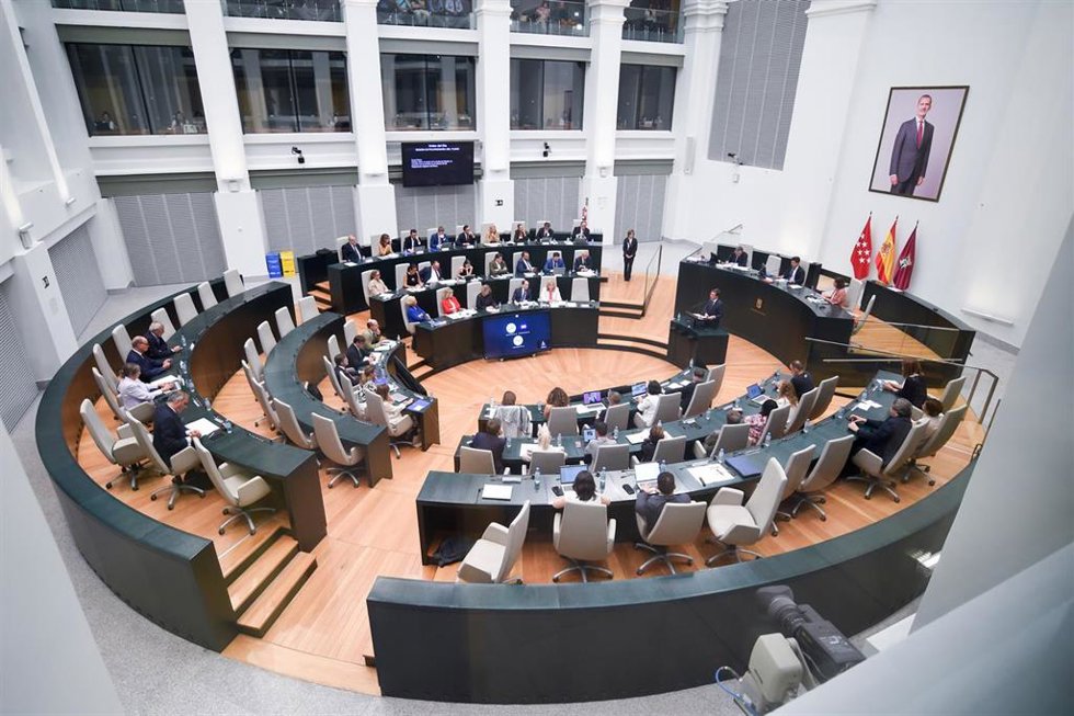 Archivo - El alcalde de Madrid, José Luis Martínez Almeida, durante el Debate sobre el Estado de la Ciudad en el salón de sesiones del Pleno de Cibeles, a 8 de septiembre de 2025, en Madrid (España). El alcalde de Madrid, José Luis Martínez-Almeida, enc