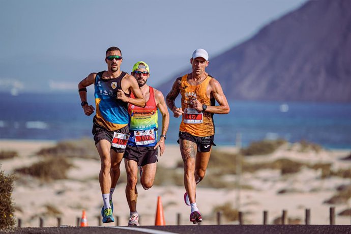 Más de 800 corredores disputarán la III Maratón Dany Sport Corralejo Grandes Playas en Fuerteventura.