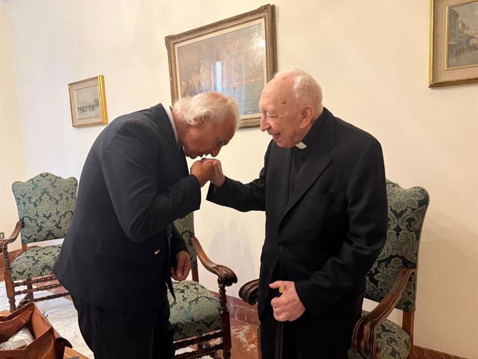 El Dr. de la Peña con el cardenal Angelo Acerbi.