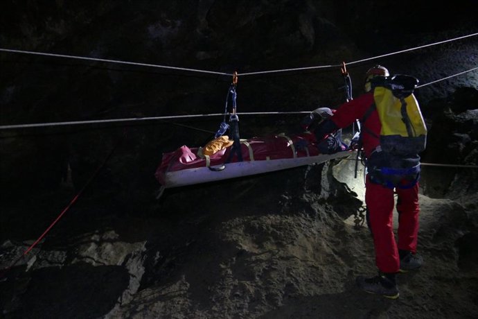 Expertos participan este fin de semana en Ramales en un congreso de seguridad y rescate en cuevas
