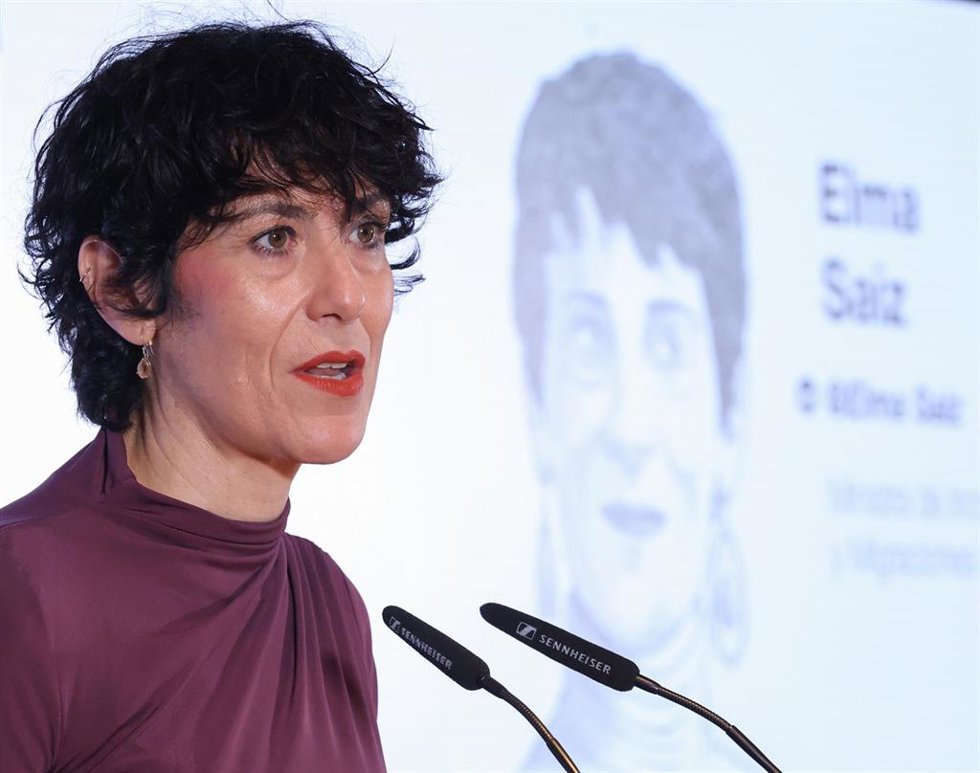 La ministra de Inclusión, Seguridad Social y Migraciones, Elma Saiz, inaugura el encuentro 'Forbes Women of influence Summit', en Forbes House,  a 22 de octubre de 2025, en Madrid (España). Este encuentro muestra el liderazgo femenino en el ámbito empre