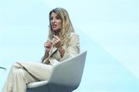 Díaz replica a Junts que cambie su estrategia de avisos constantes al Gobierno, una forma de hacer política "masculina"