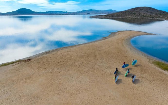 Escapada de paddle surf en La Manga
