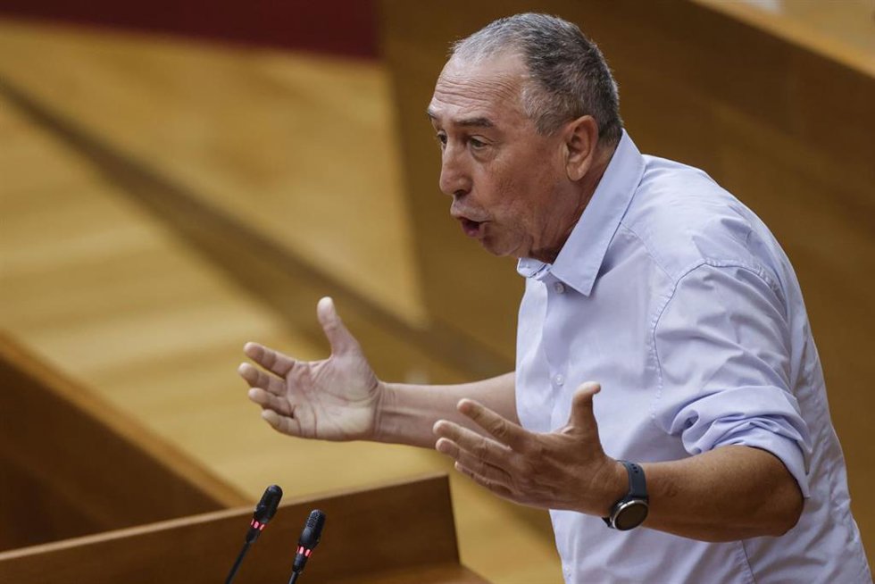 El portavoz de Compromís en Les Corts, Joan Baldoví, interviene durante una sesión de control