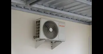 ¿Debes cubrir la unidad exterior del aire acondicionado en invierno? Lo que recomiendan los expertos