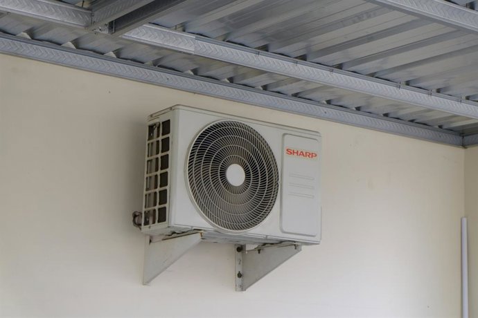 Você deve cobrir a unidade externa de ar condicionado no inverno? O que os especialistas recomendam