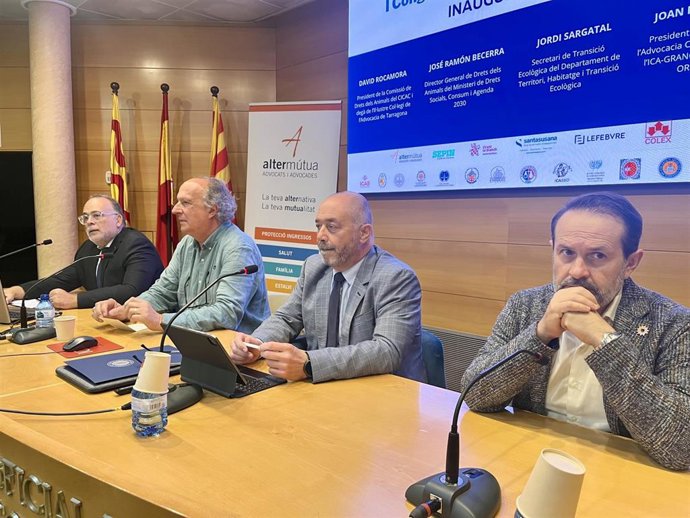 El presidente del Consell de l'Advocacia Catalana (Cicac), Joan Martínez, durante la inauguración del  I Congreso de los Derechos de los Animales
