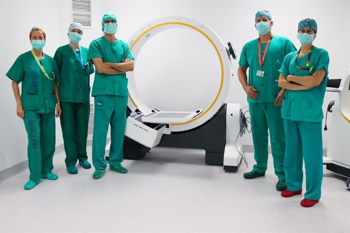 Hospital Regional de Málaga refuerza su liderazgo en cirugía de columna con navegación intraoperatoria avanzada