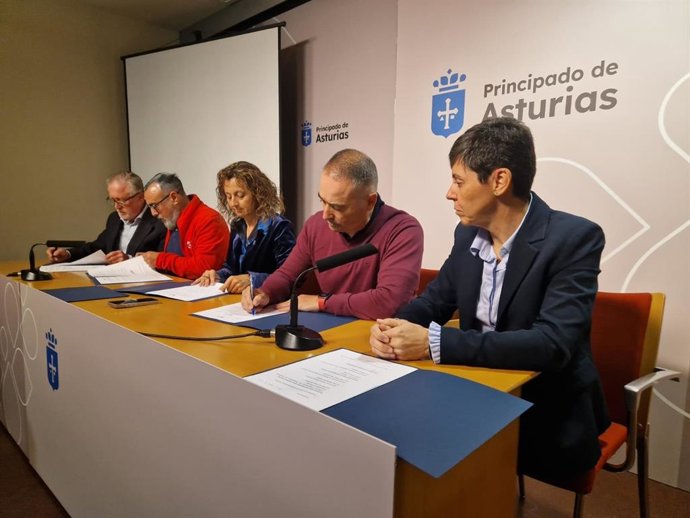 Firma del acuerdo con la enseñanza concertada.