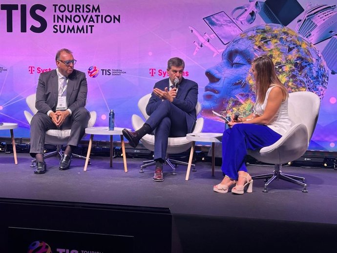 El conseller de Turismo, Cultura y Deportes, Jaume Bauzà, interviene en la Tourism Innovation Summit (TIS) 2025.
