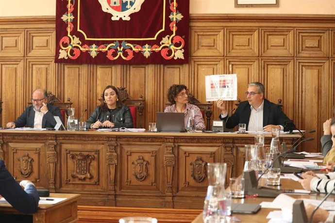 El Pleno del Ayuntamiento de Palencia rechaza la Ordenanza de la Zona de Bajas Emisiones .