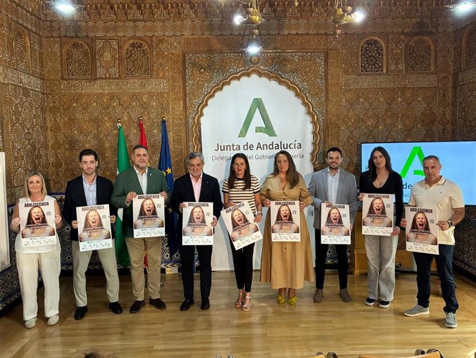 Presentación del ciclo de charlas sobre prevención y abordaje de la violencia familiar en Almería.