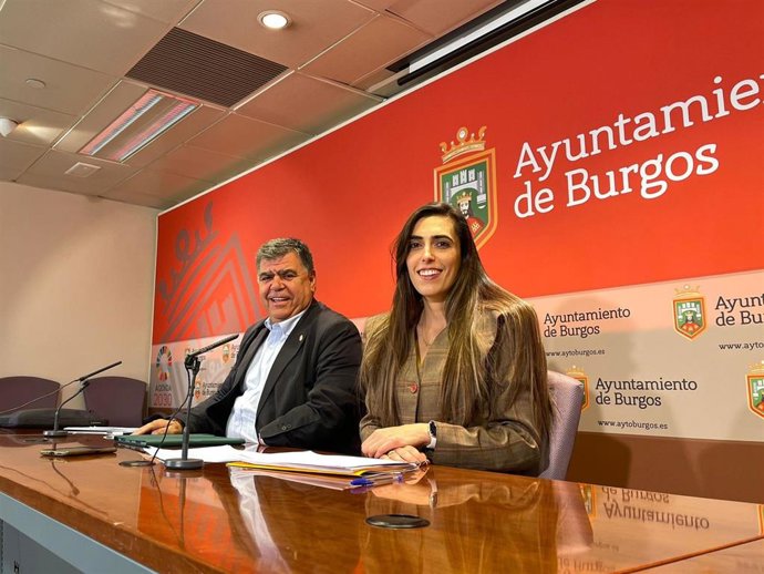 Manso y Ballesteros durante la rueda de prensa.
