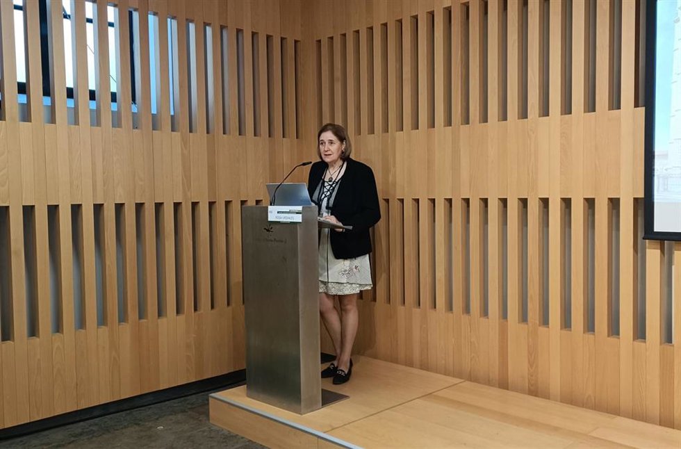 La presidenta de la Sociedad Española de Seguridad y Calidad Alimentarias (SESAL), Rosa Urdiales, en la inauguración de la Reunión Anual de la entidad celebrada en la presente edición en León capital.