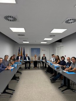 Reunión del Pacto Social y Político por la Sostenibilidad Económica, Social y Ambiental de Baleares para abordar la posibilidad de destinar fondos del ITS al mercado laboral.