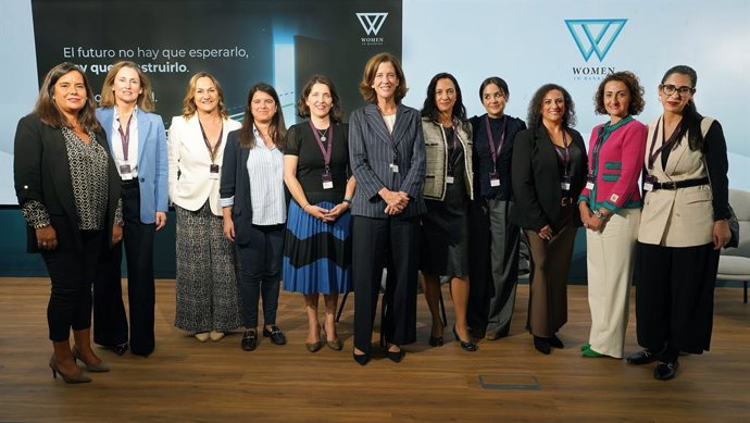 Archivo - Fotografía de representantes del sector bancario durante la presentación del II Informe de Women in Banking.