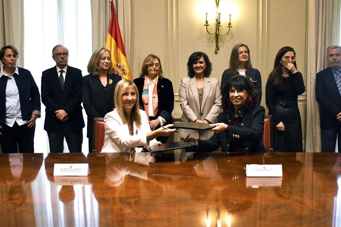 El CGPJ e Igualdad se comprometen a "mejorar" el abordaje de la violencia de género y a actualizar la formación judicial
