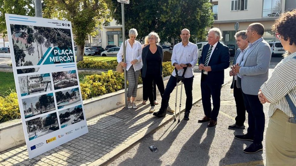 El conseller insular de Turismo, José Marcial Rodríguez, durante su visita a Sa Pobla.