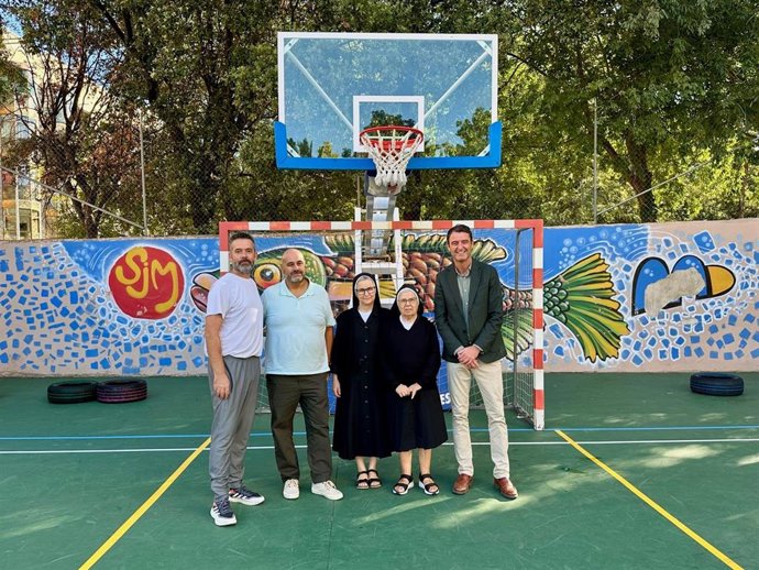Una de las canastas cedidas por el IME al colegio San José de la Montaña.