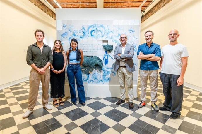 Presentació de 'Este mar llamado mi espalda’ de la artista malagueña Carla Hayes