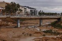 Una cadena humana recordará a las víctimas de la dana a ambos lados de la rambla del Poyo en Paiporta