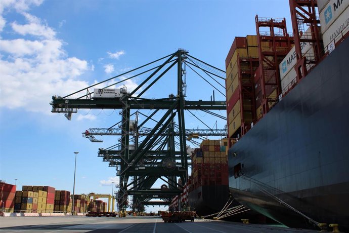 Archivo - Puerto, exportaciones.