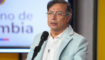 Política