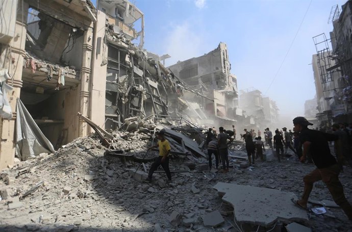 Imagen de archivo de un barrio en ruinas tras los ataques de Israel.