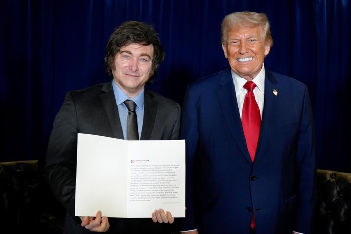 O presidente da Argentina, Javier Milei, e o presidente dos EUA, Donald Trump, se reúnem em Nova York