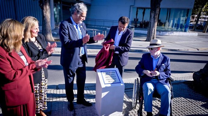 El Ayuntamiento dedica una plaza al Ateneo Literario, Artístico y Científico en reconocimiento a sus 167 años