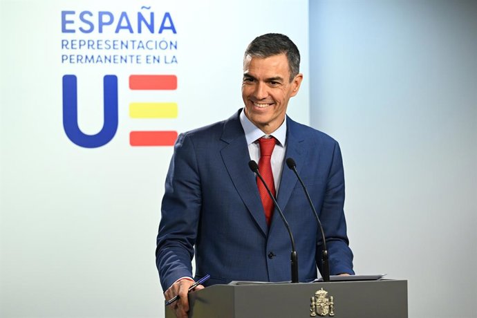 O Presidente do Governo, Pedro Sánchez, em uma coletiva de imprensa em Bruxelas.