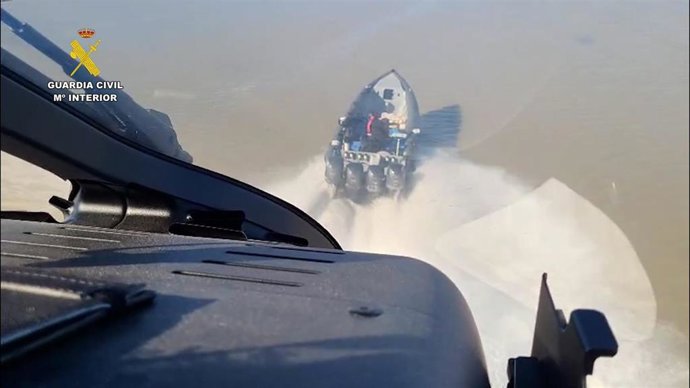 Persecución de la embarcación en Chipiona con 1.700 kilos de hachís.