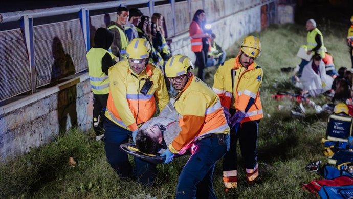 Simulacro de desprendimiento en el túnel de Viladordis de Manresa (Barcelona)