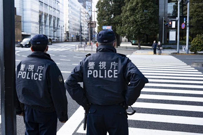 Archivo - Arquivo - Policiais japoneses na capital Tóquio (arquivo)