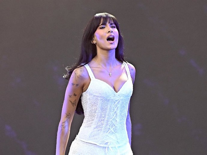 Archivo - (Foto de ARCHIVO) La cantante Aitana, durante un concierto