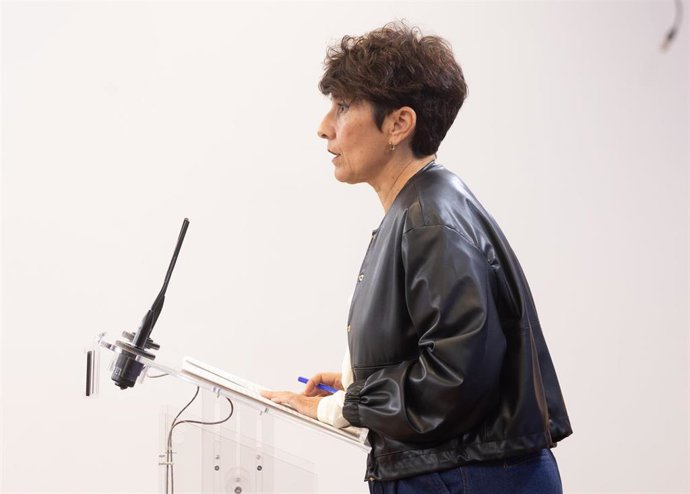 Archivo - La portavoz del PNV el Congreso de los Diputados, Maribel Vaquero, durante una rueda de prensa .