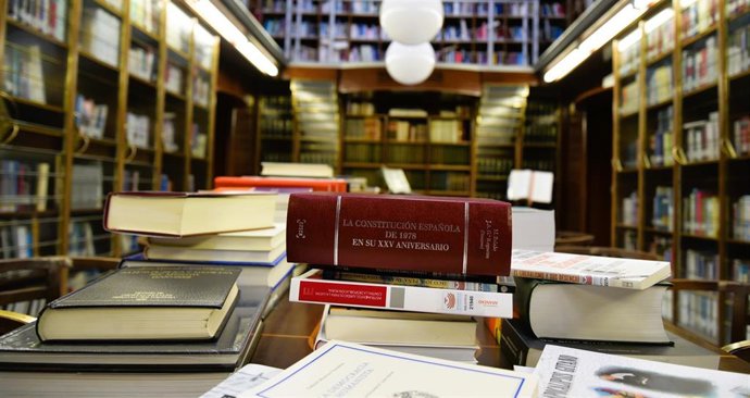 Biblioteca Asamblea de Extremadura.