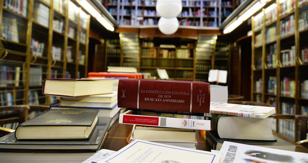 Biblioteca Asamblea de Extremadura.